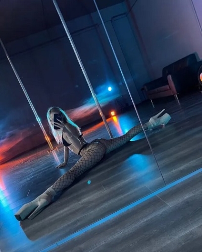 Арина - Путана Санкт-Петербурга, размер груди 2, метро Купчино